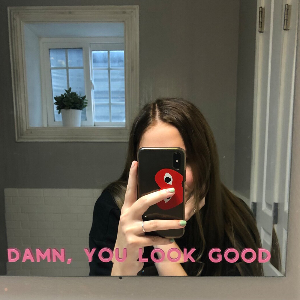 You Look Good Dainty Mirror St - Home Goods Bathroom Cabinets ulasan dan harga